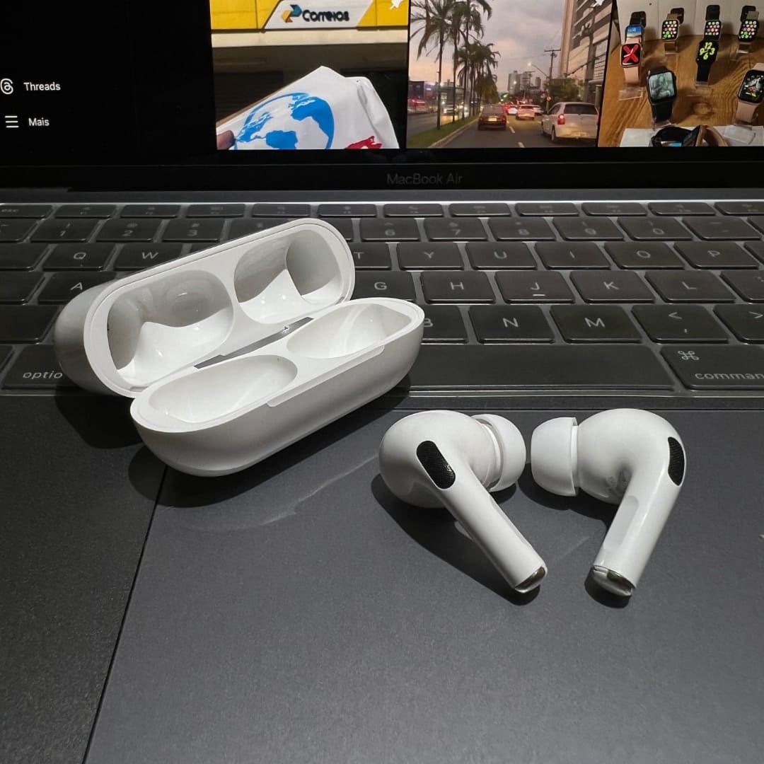 AirPods Pro (2ª Geração) - Fone Bluetooth